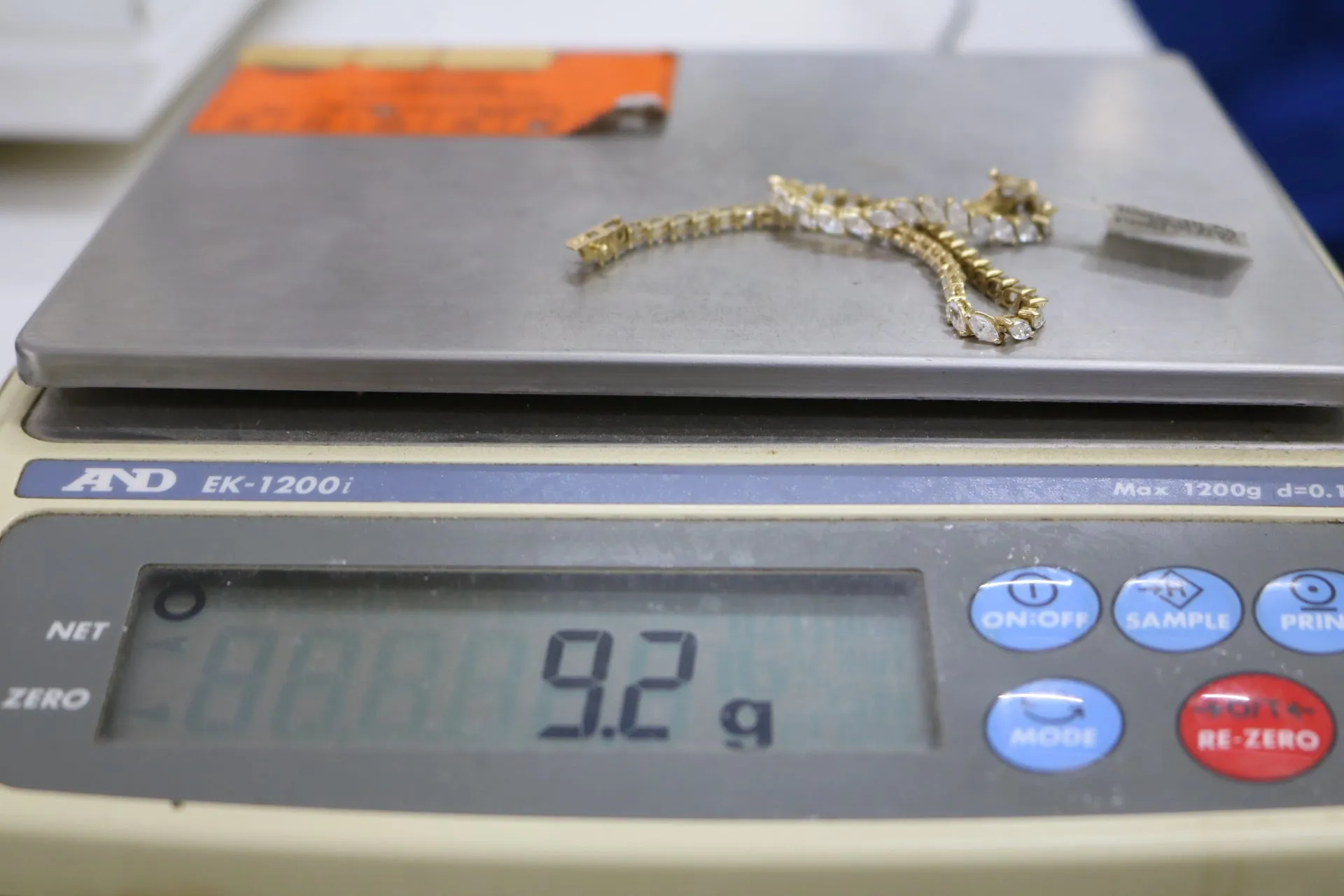 14K Yellow Gold Tennis Bracelet W/ Cubic Zirconia (Size 8)