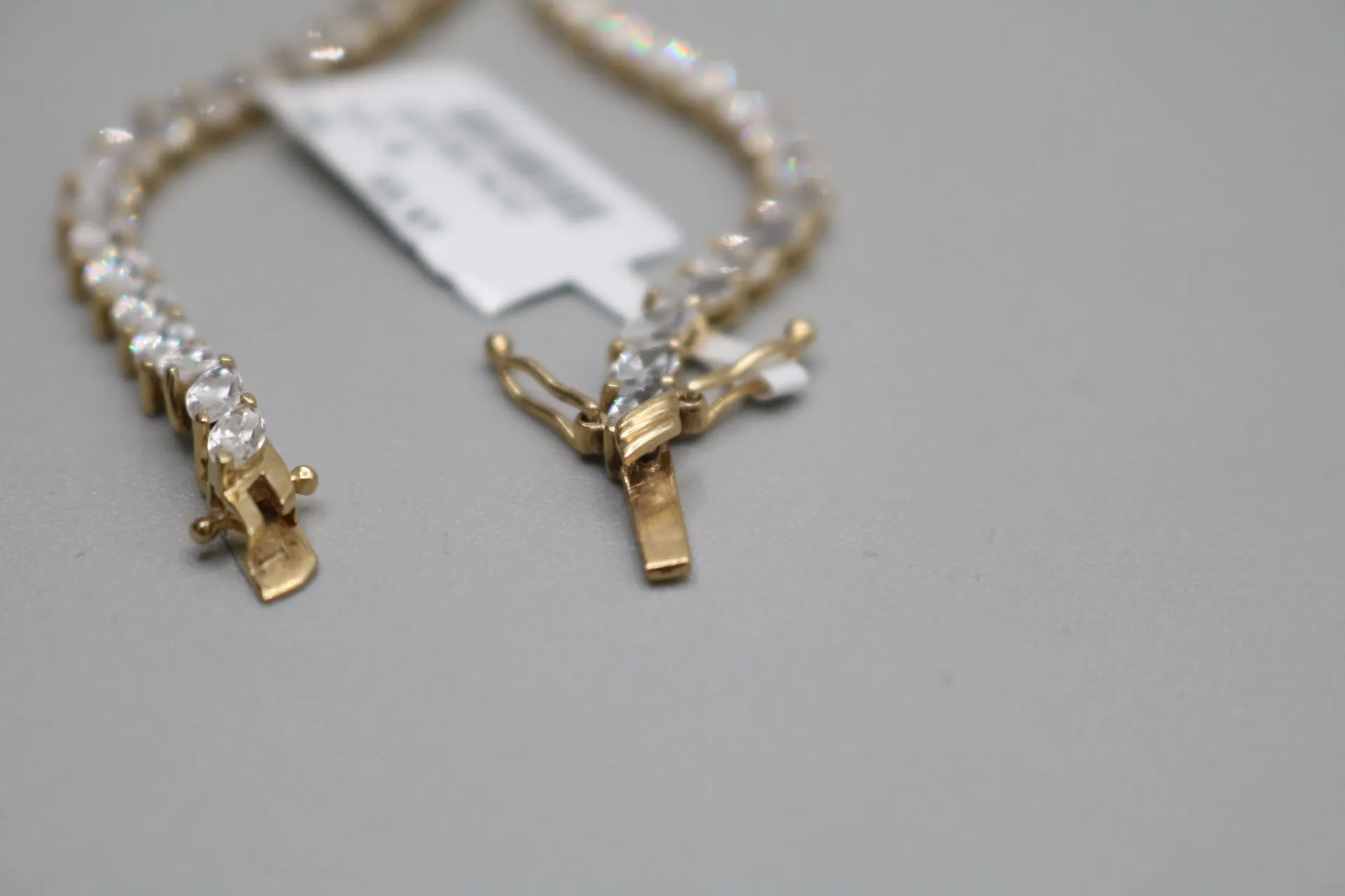 14K Yellow Gold Tennis Bracelet W/ Cubic Zirconia (Size 8)