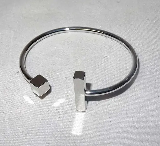 Beautiful Silver Cuff Bangle for Ladies Gift