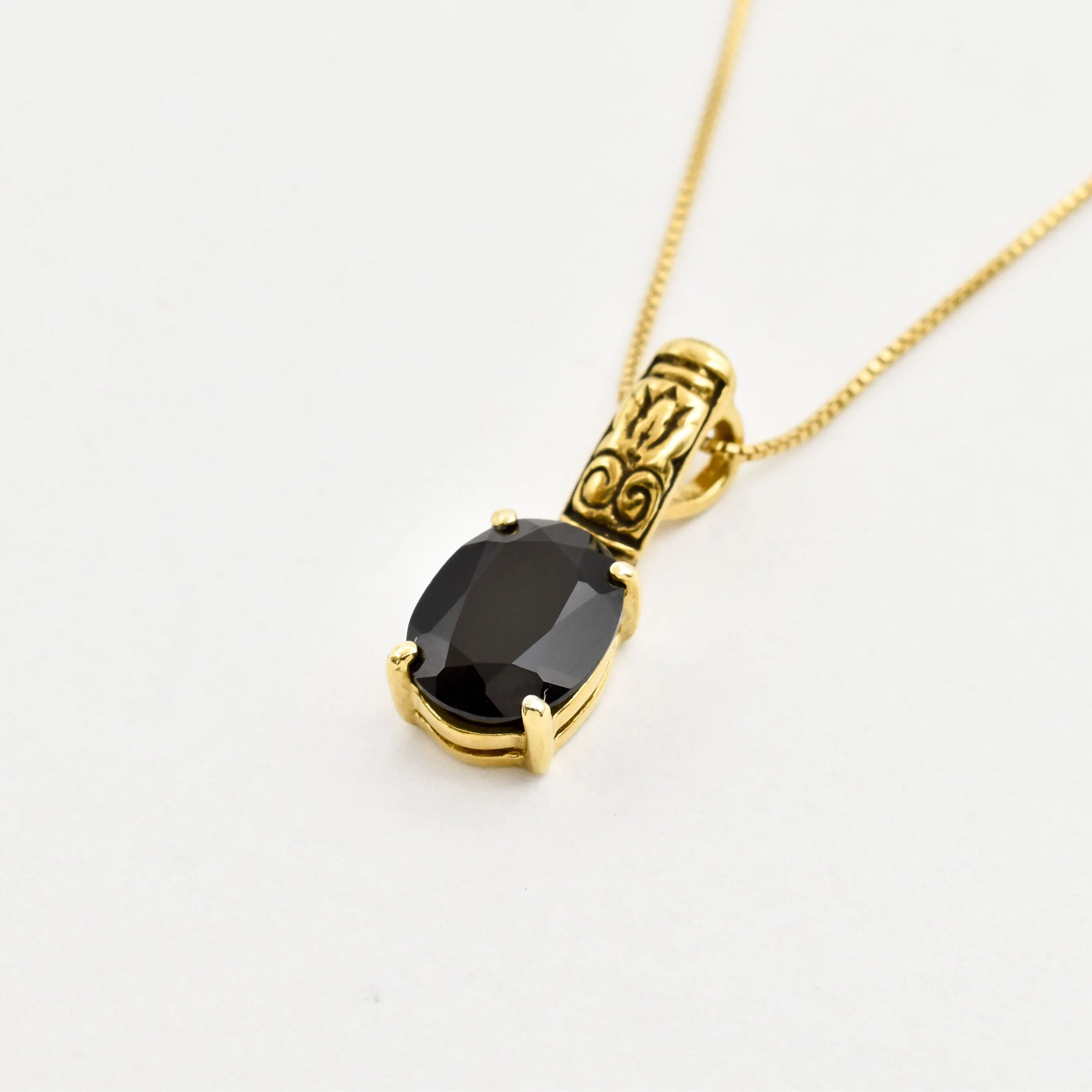 Gold Onyx Pendant - Black Onyx Necklace - Oval Vintage Necklace