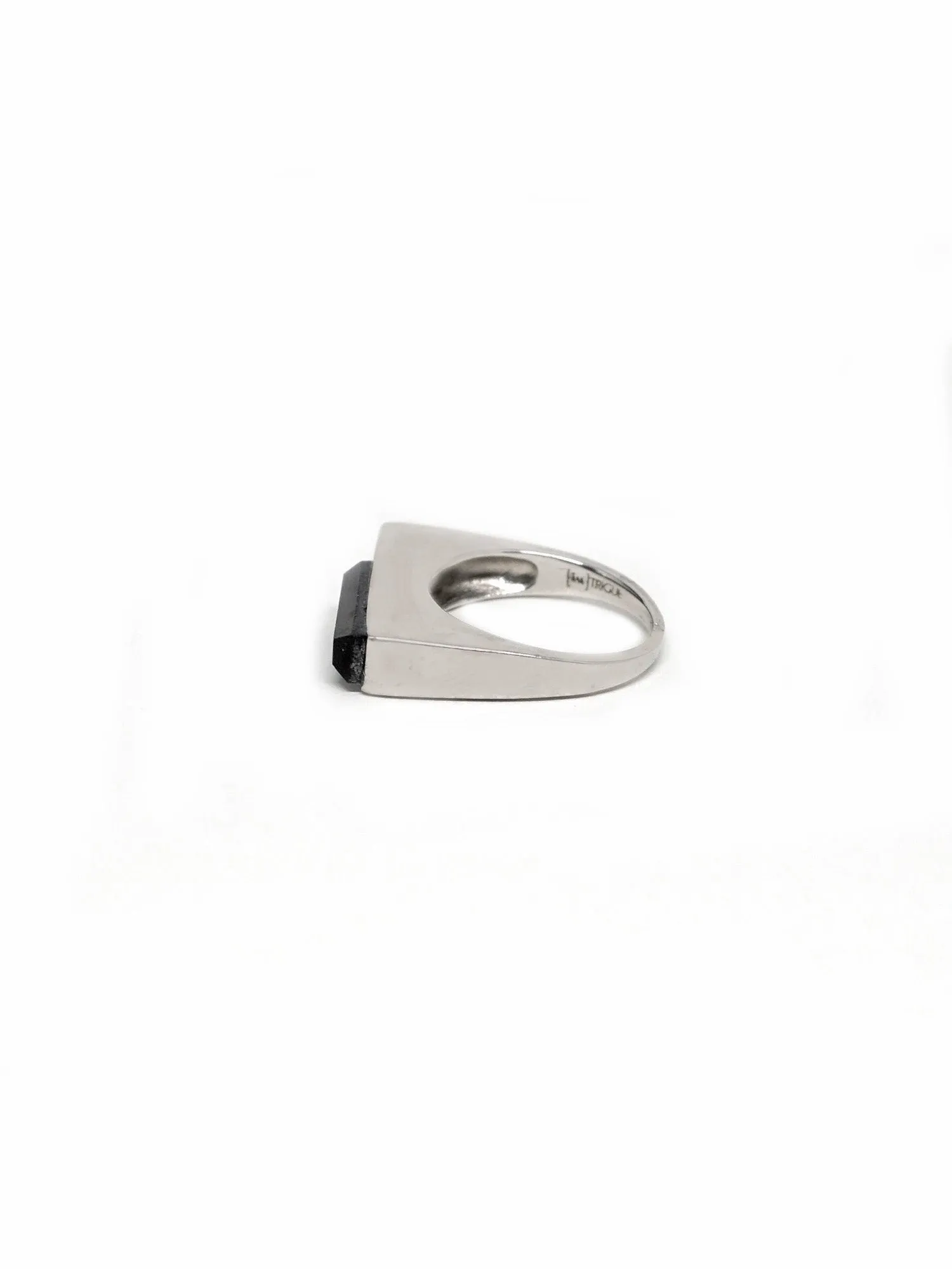 Linear Ring - Rhodium - Onyx