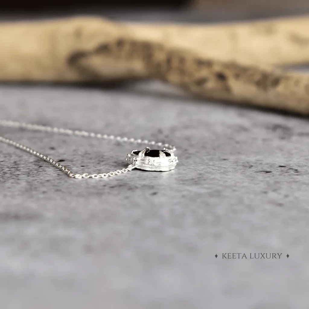 Nature Skin - Black Onyx Necklace