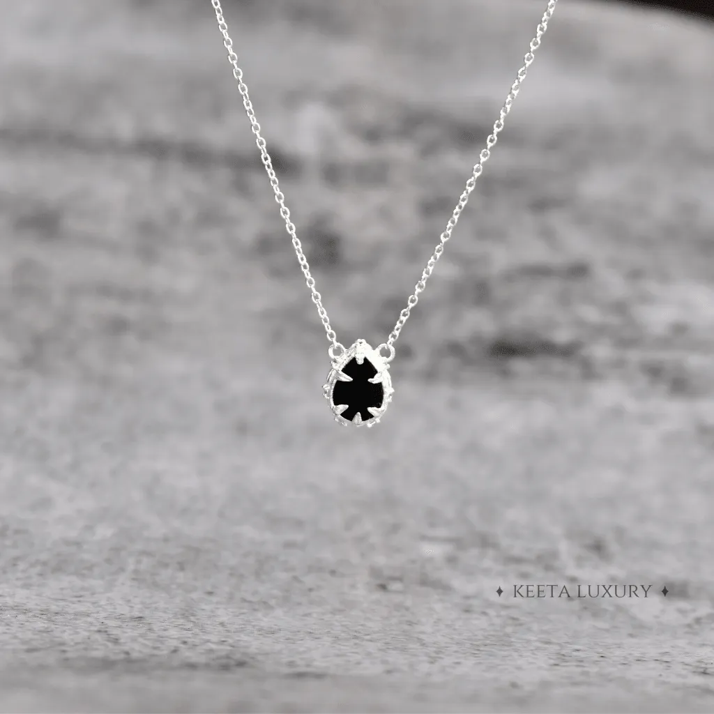 Nature Skin - Black Onyx Necklace
