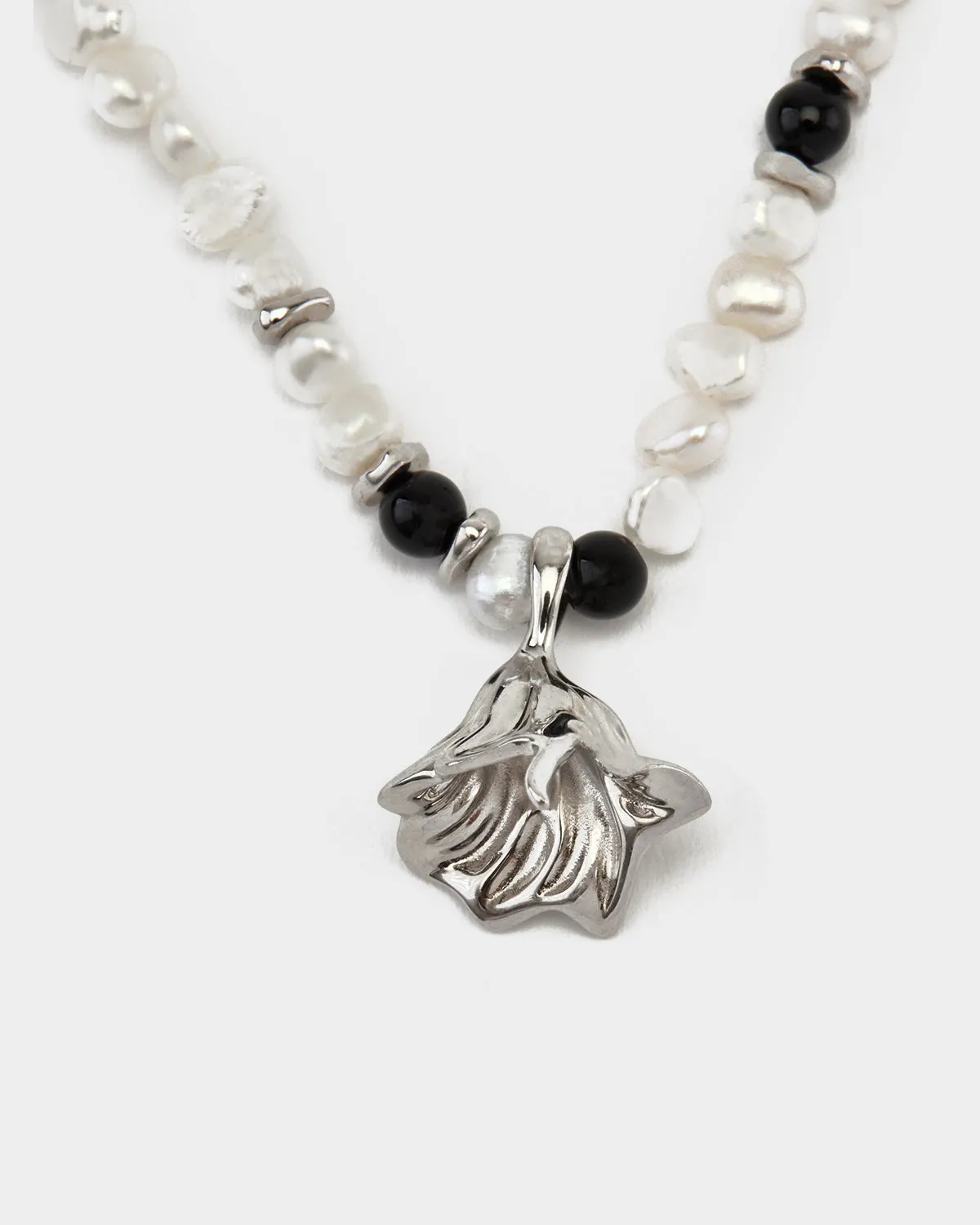 RADIANCE Pearl Drop Necklace
