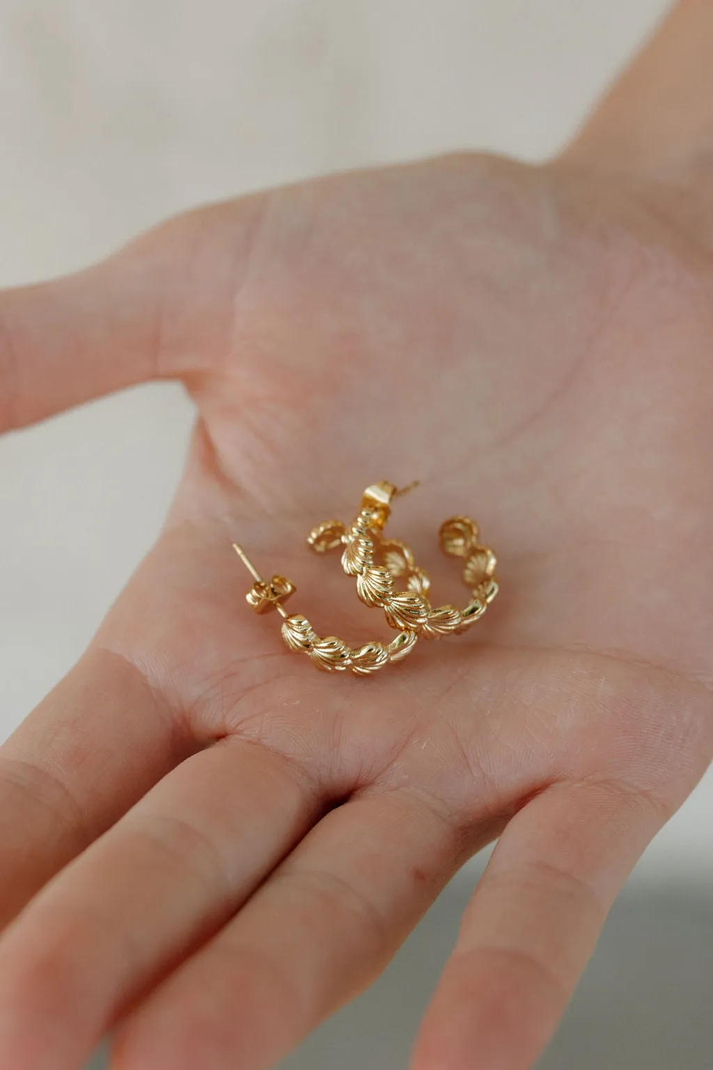 Seashell Hoop Earrings-Gold
